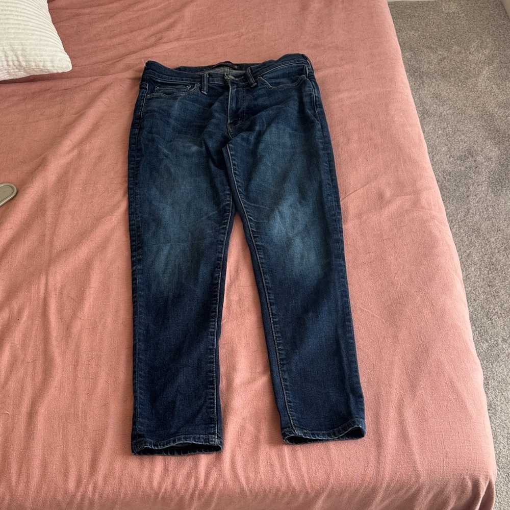 Abercrombie & Fitch Dark Athletic Skinny Stretch Jeans